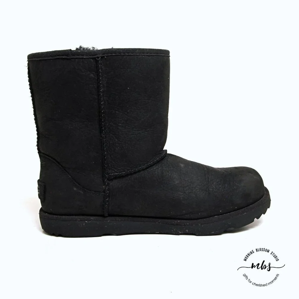 UGG kid size
