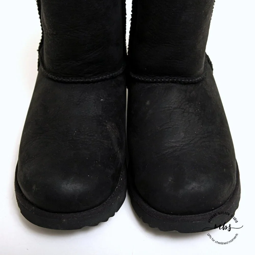 UGG kid size
