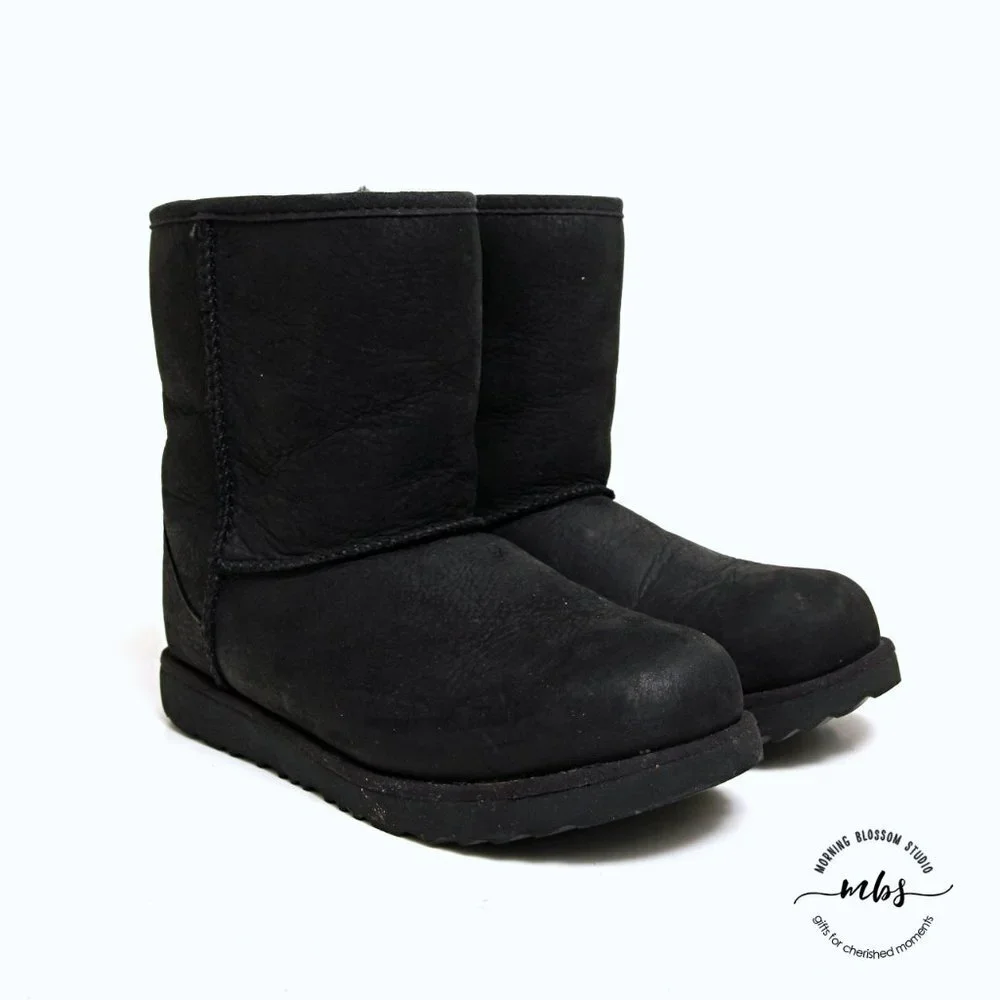 UGG kid size