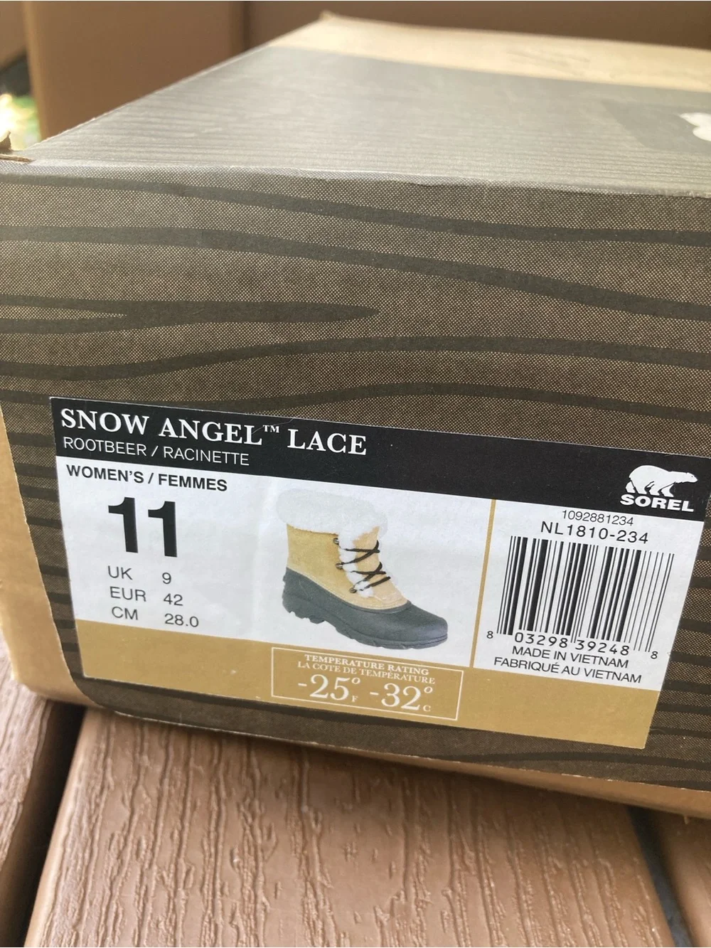 Sorel tan suede