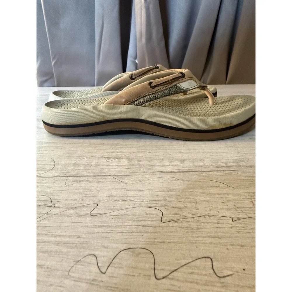 Sperry classic top