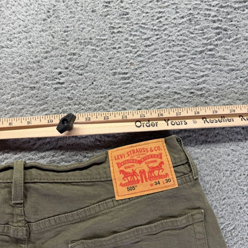 Levis before purchasing
