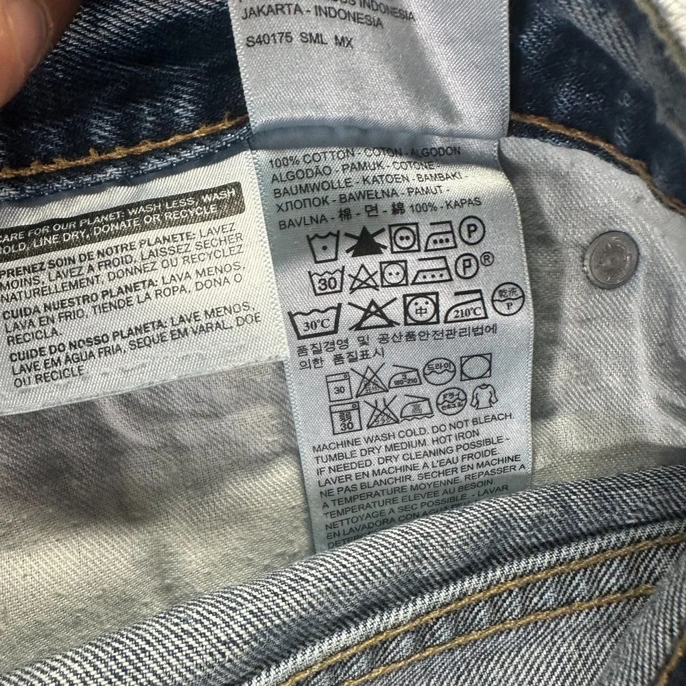 Levis before purchasing