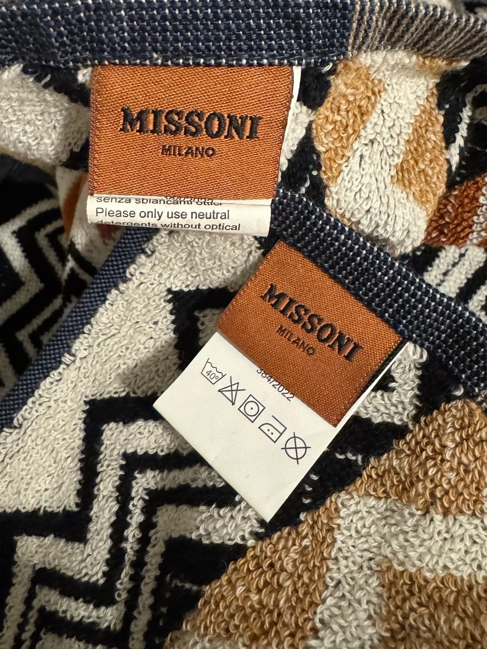 Missoni Home Bernard 160 Black Multicolor Zig Zag Hand Towel Set of 2
