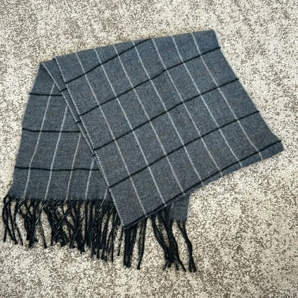 Geoffrey Beene Cashme’ Italian Scarf