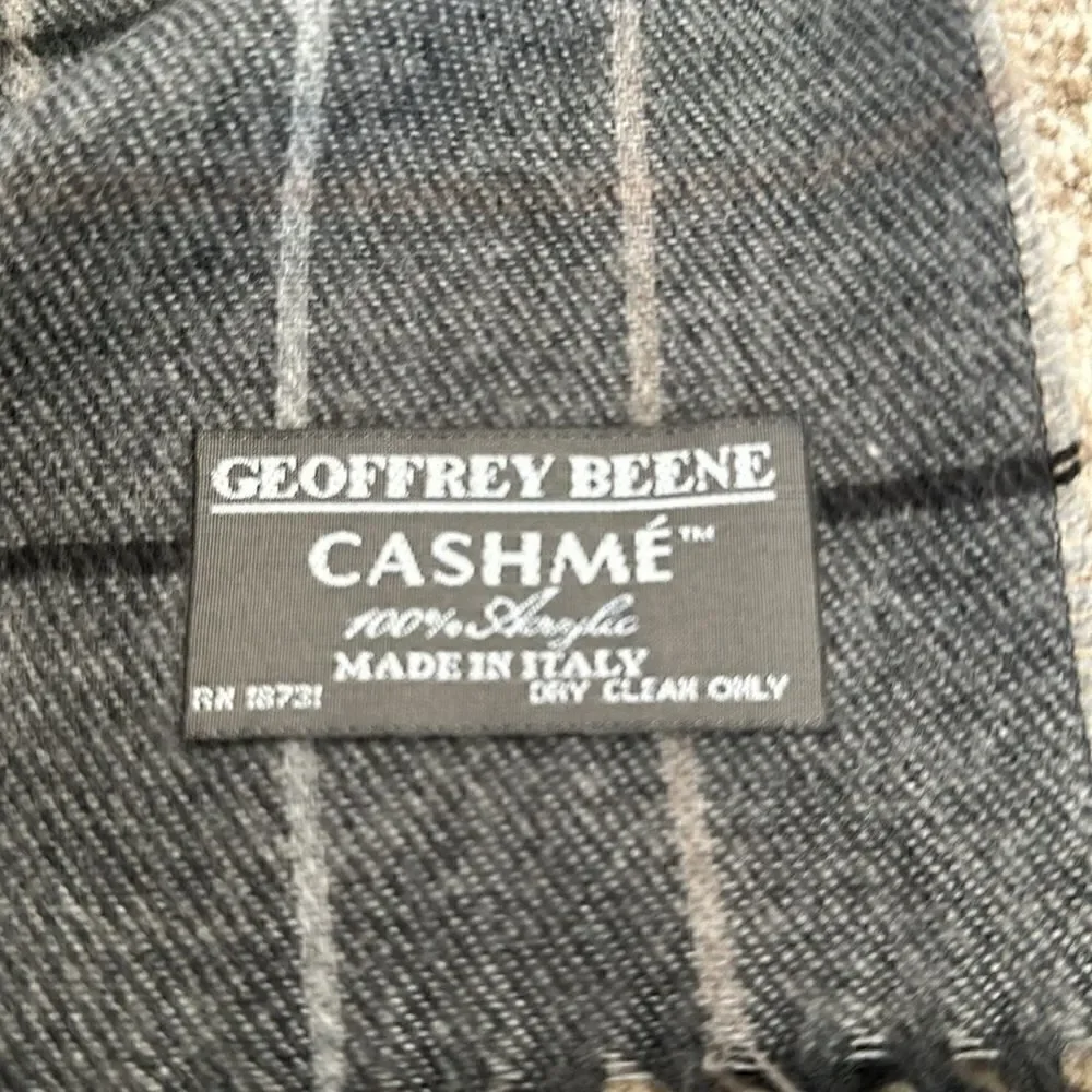 Geoffrey Beene gray black