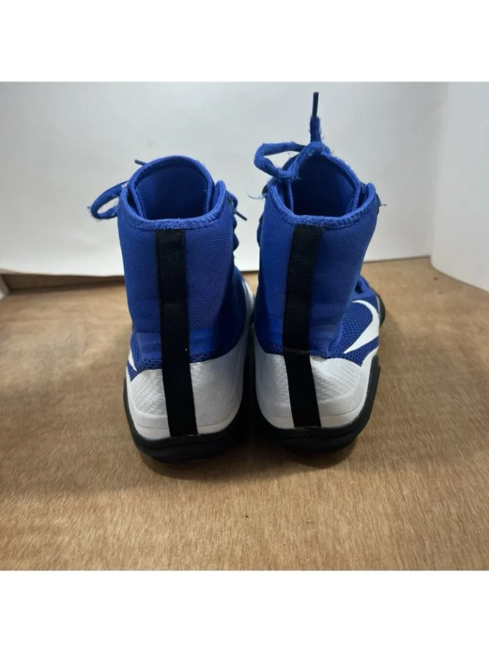 Nike please review