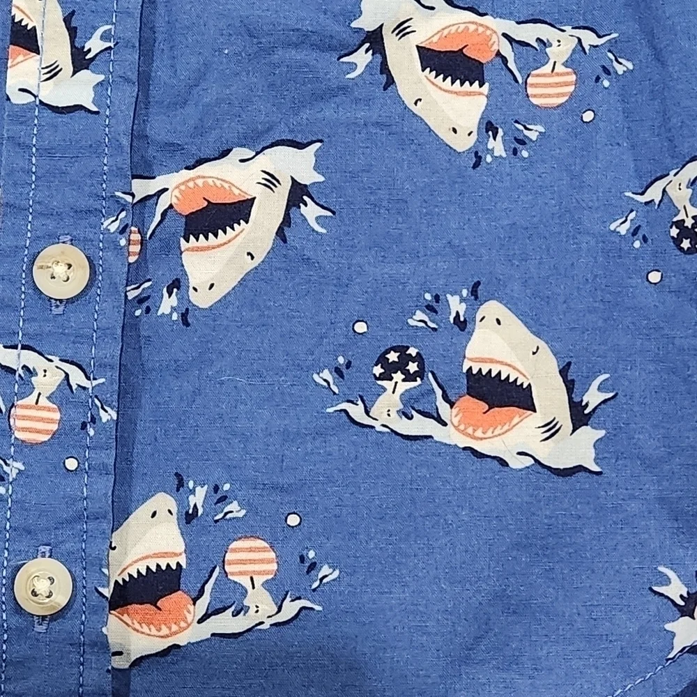 Old Navy shark toddler