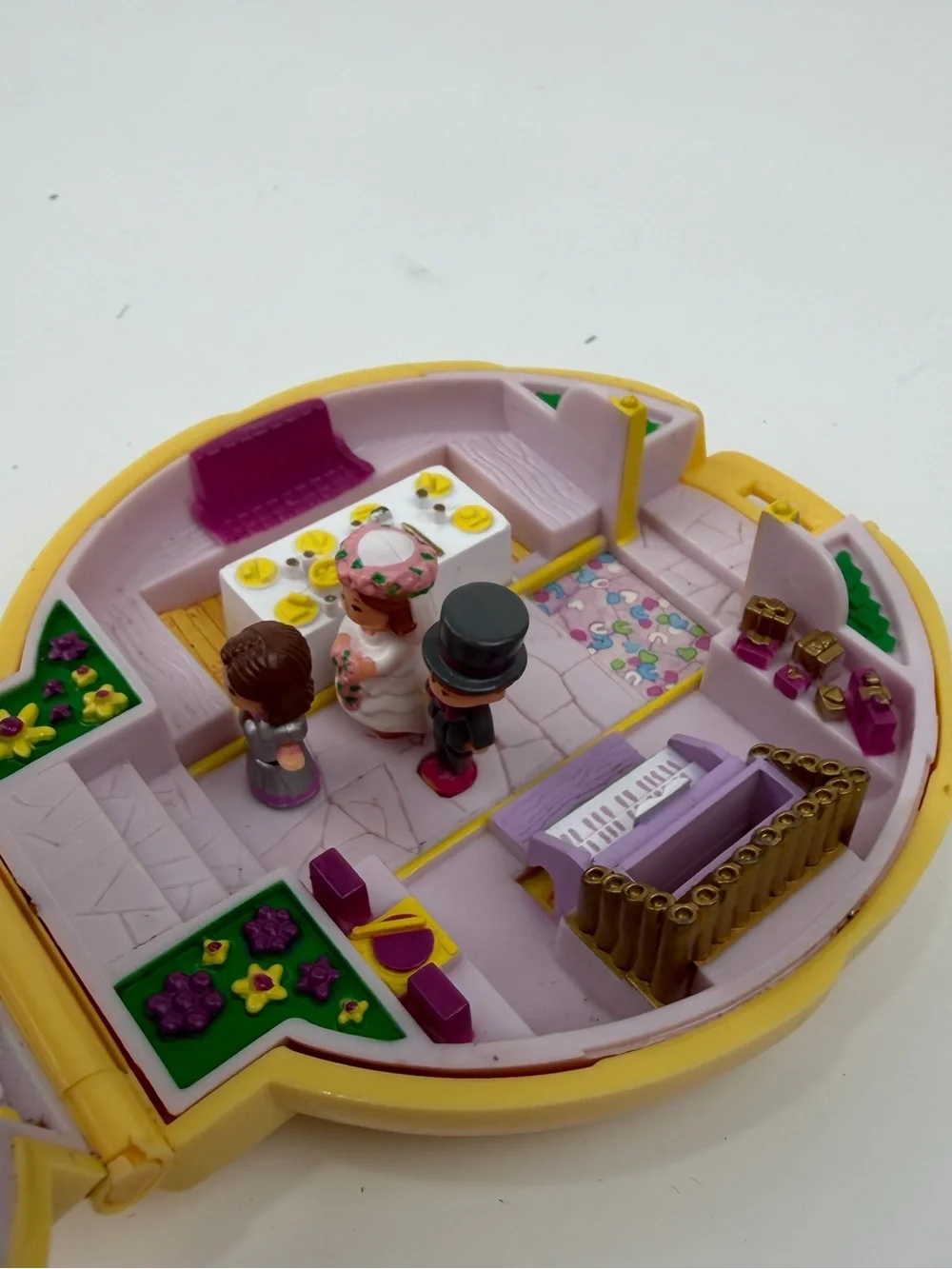 Vintage 1989 Bluebird Polly Pocket Nancy’s Wedding Day Wedding Chapel  3 Figures