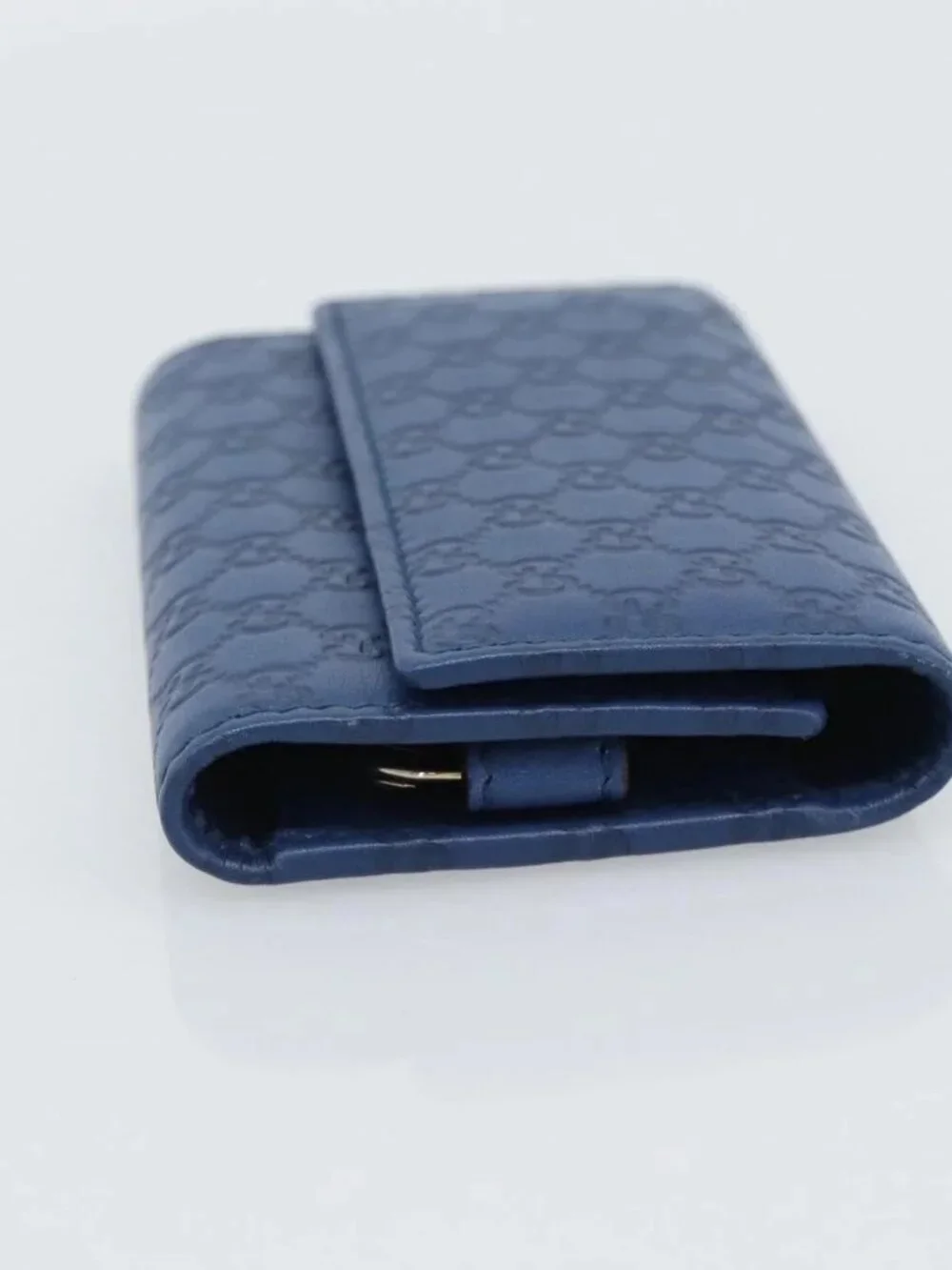 Gucci brand	gucci color	blue