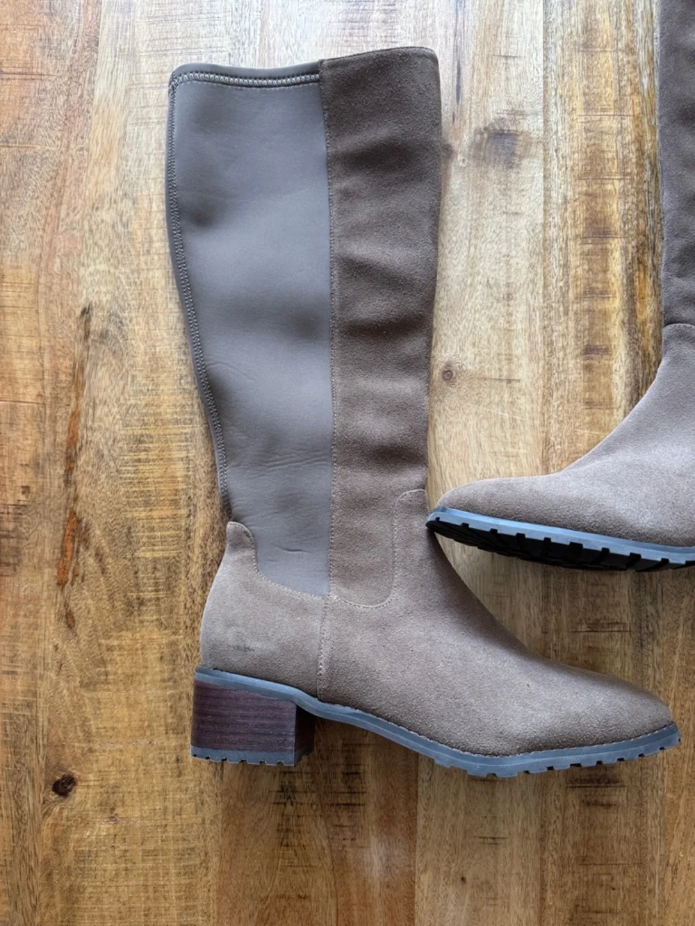 Blondo cow suede
