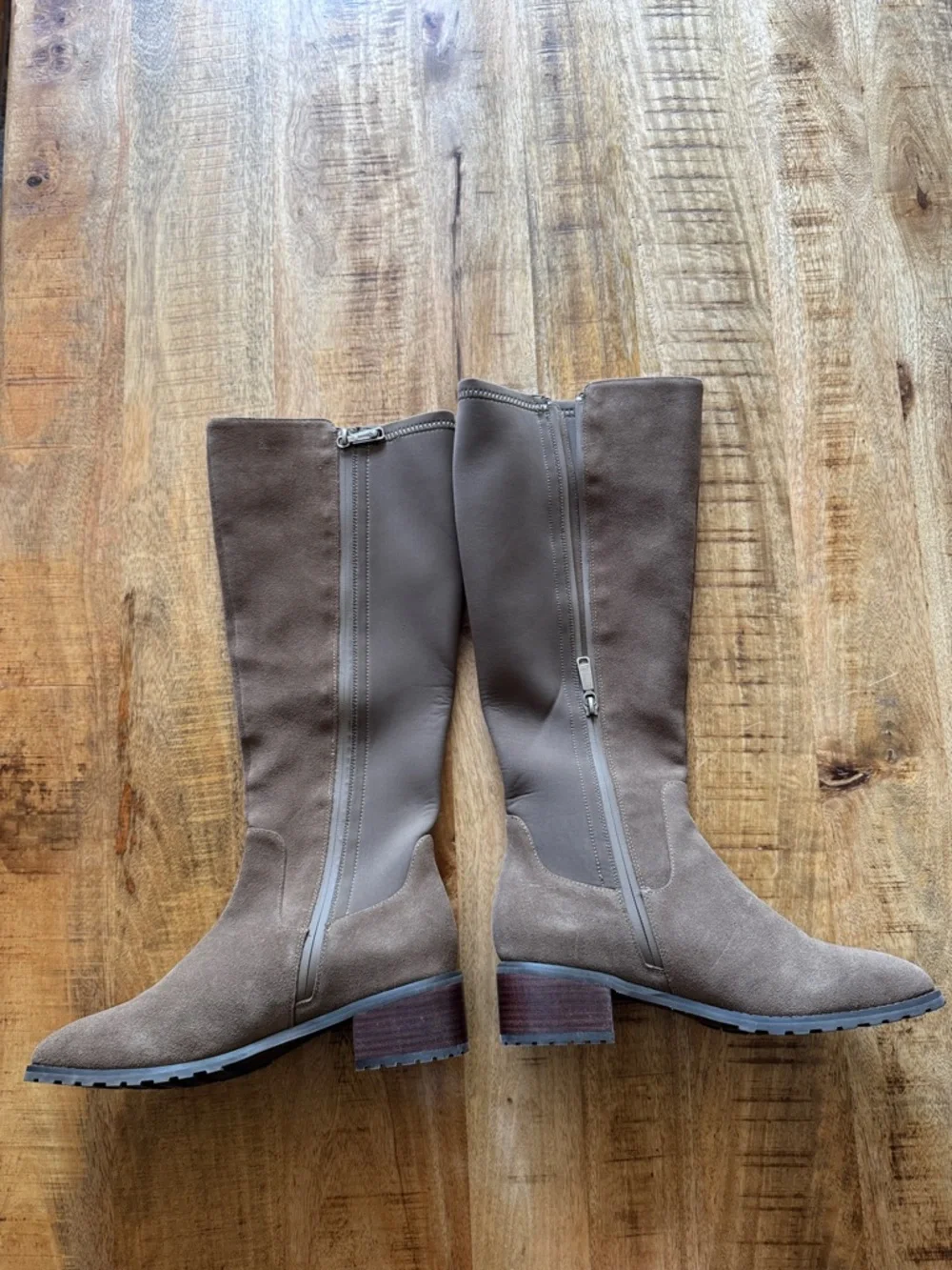 Blondo cow suede