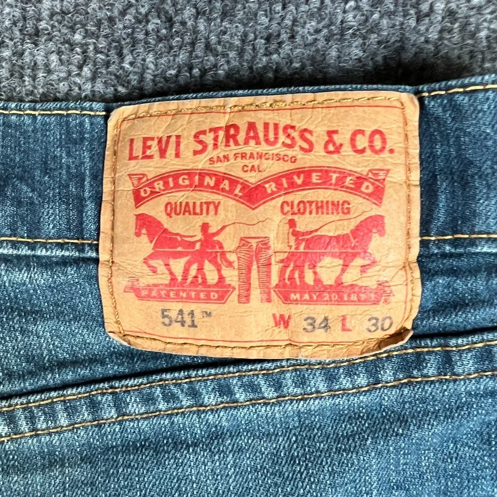 Levis levi 541