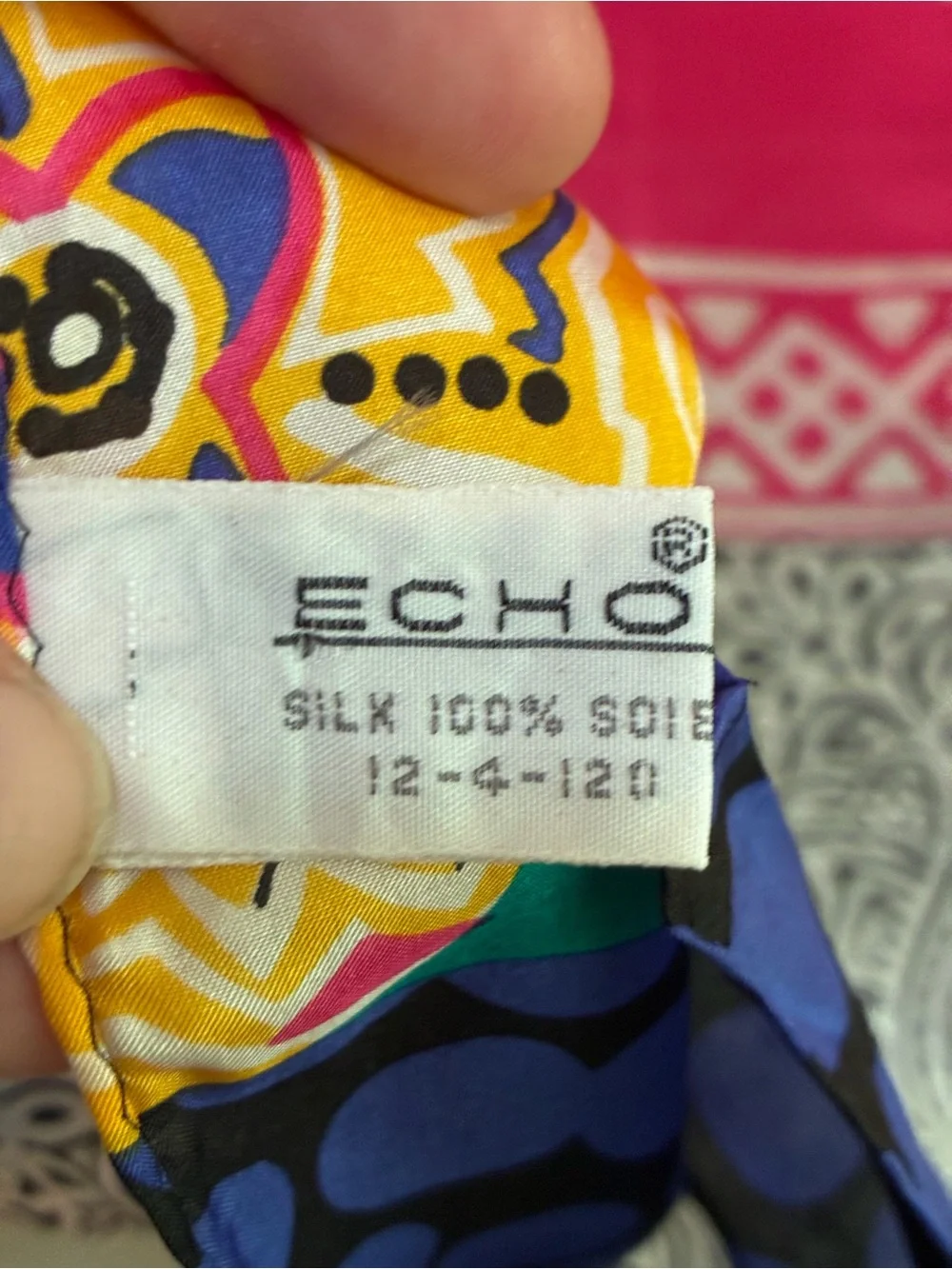 Echo vibrant pink