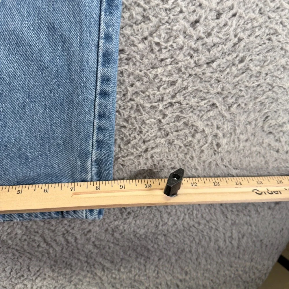 Levis before purchasing