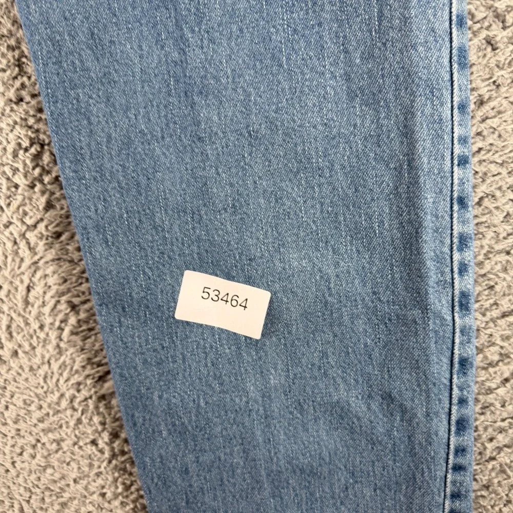 Levis before purchasing