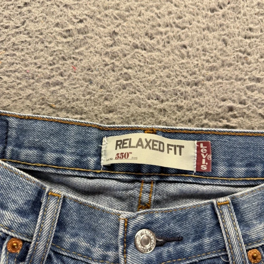 Levis before purchasing