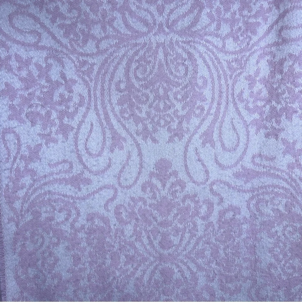 N/A pink ivory