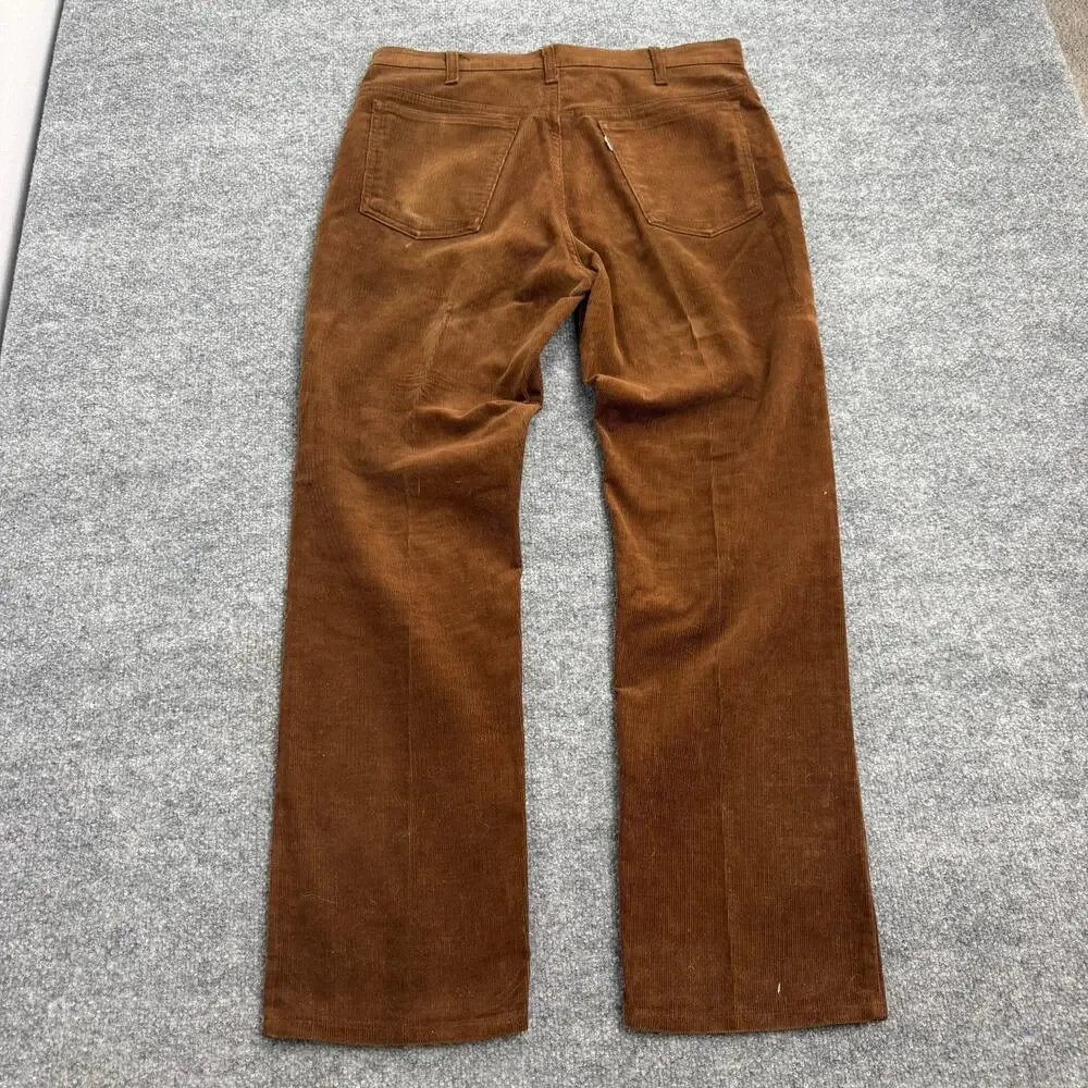 Levis title vintage