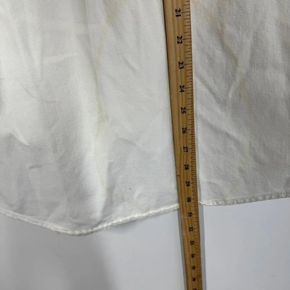 Levis levi’s white