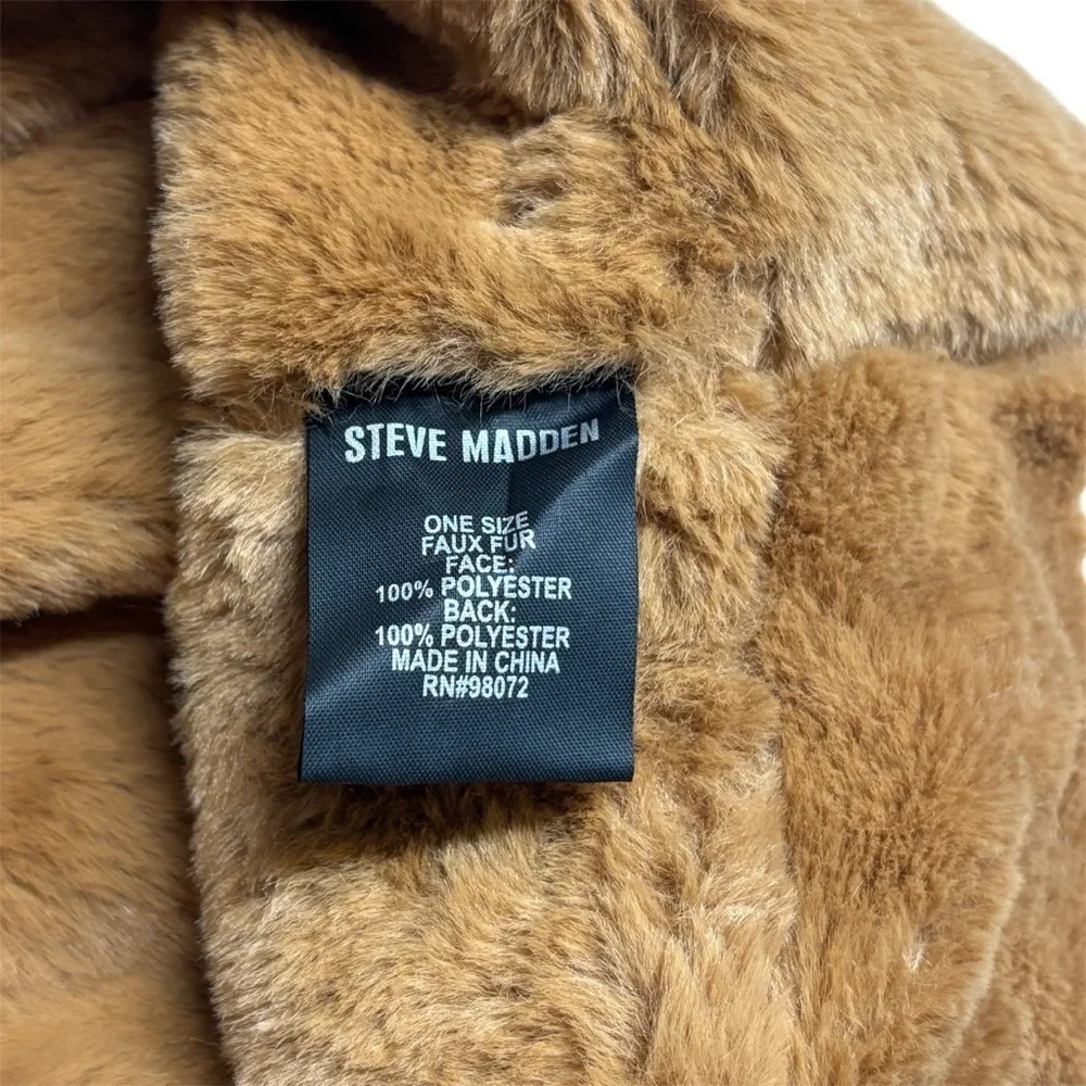 Steve Madden stay cozy