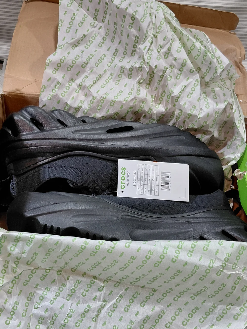NWT Crocs Men Echo Surge Athletic Sneakers - Triple Black Lite Ride Comfort M10
