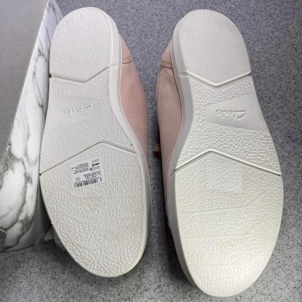 Clarks unisex pink