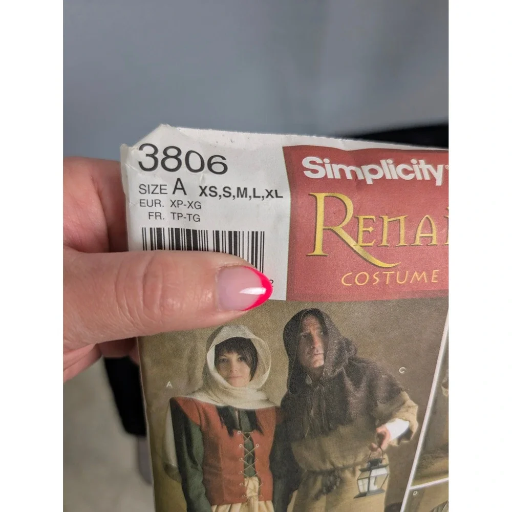 Simplicity 3806 Renaissance Costume Pattern Unisex XS-XL UNCUT