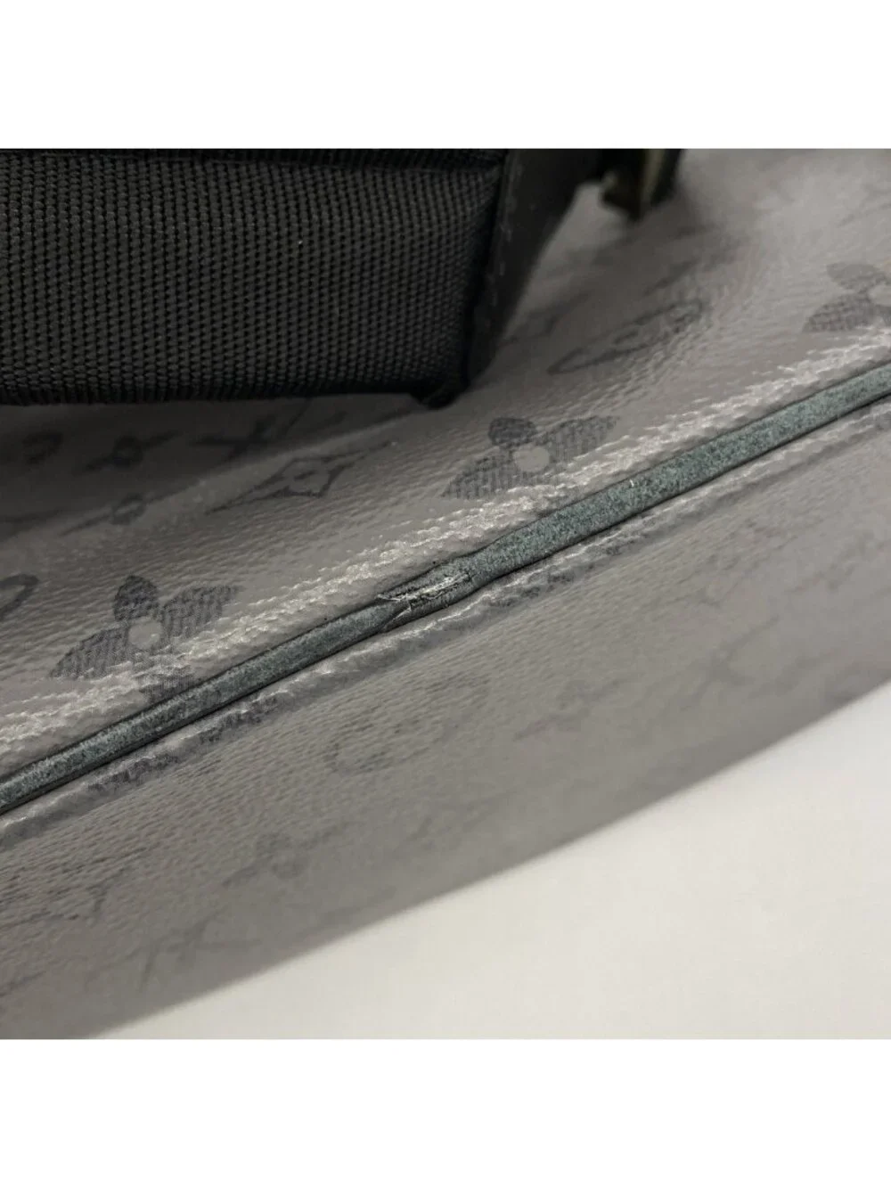 Louis Vuitton 33 stored presentation