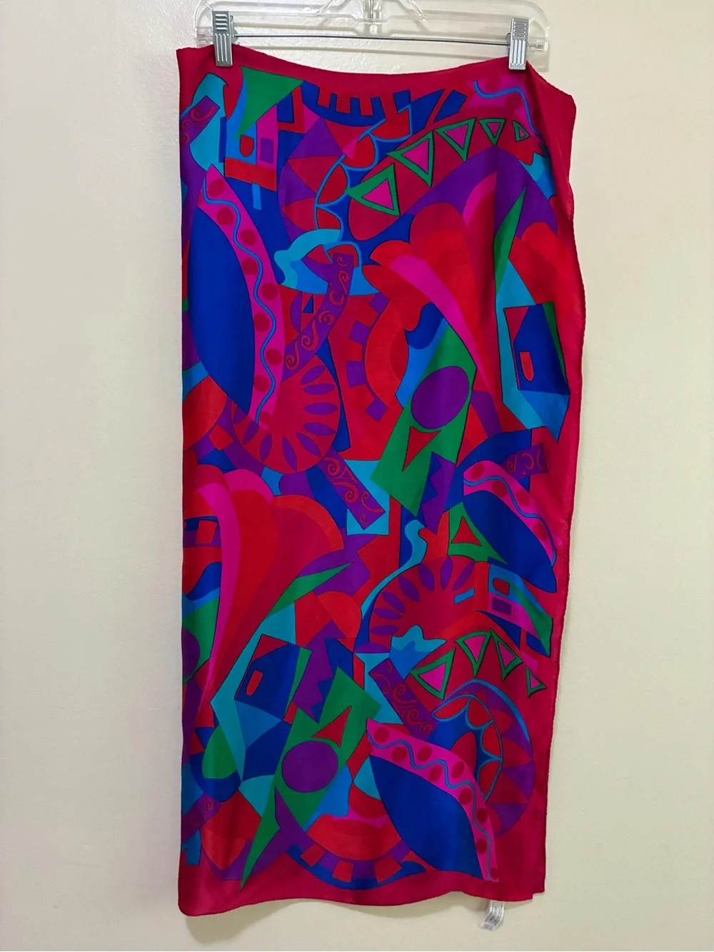 Liz Claiborne eye catching