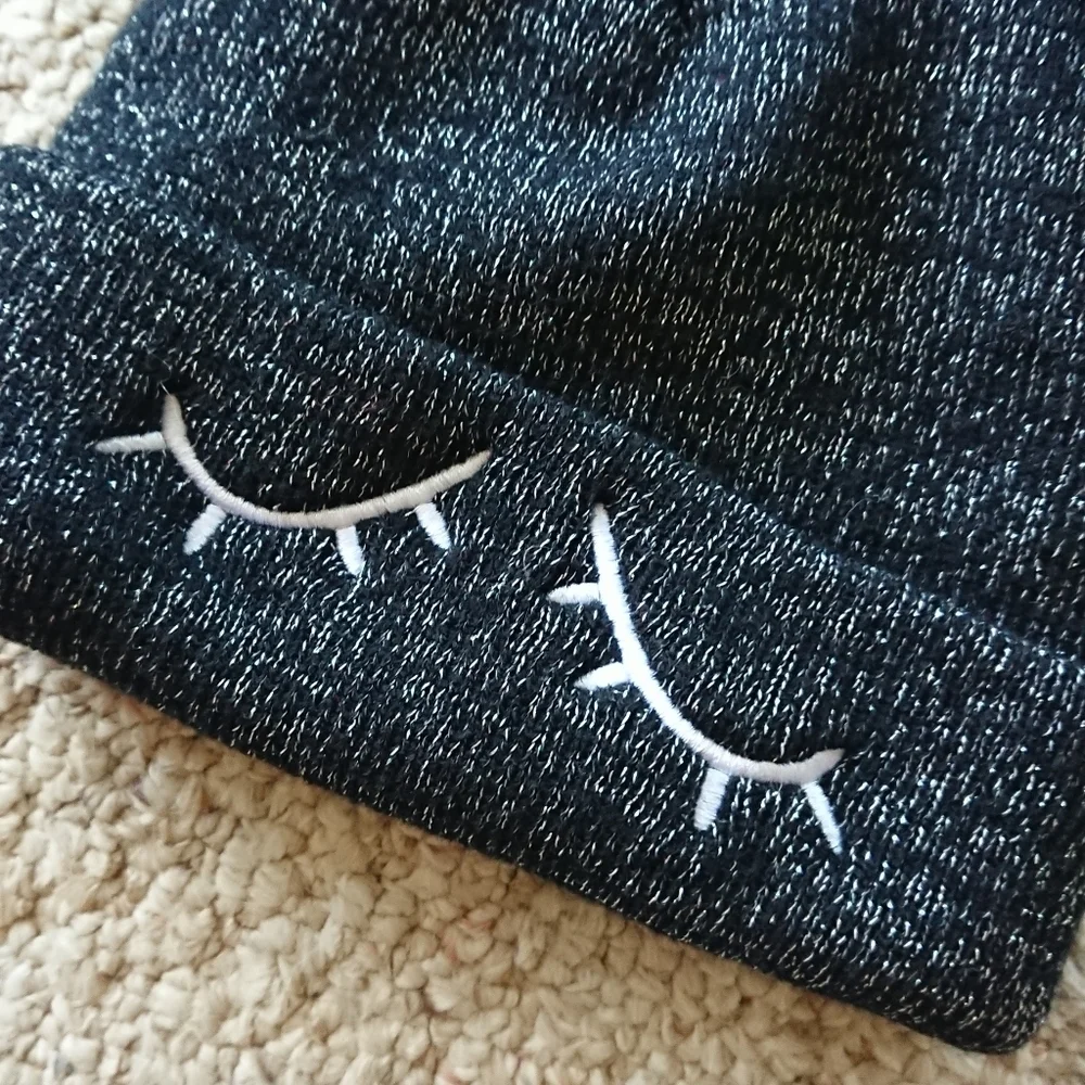 beanie adorable black