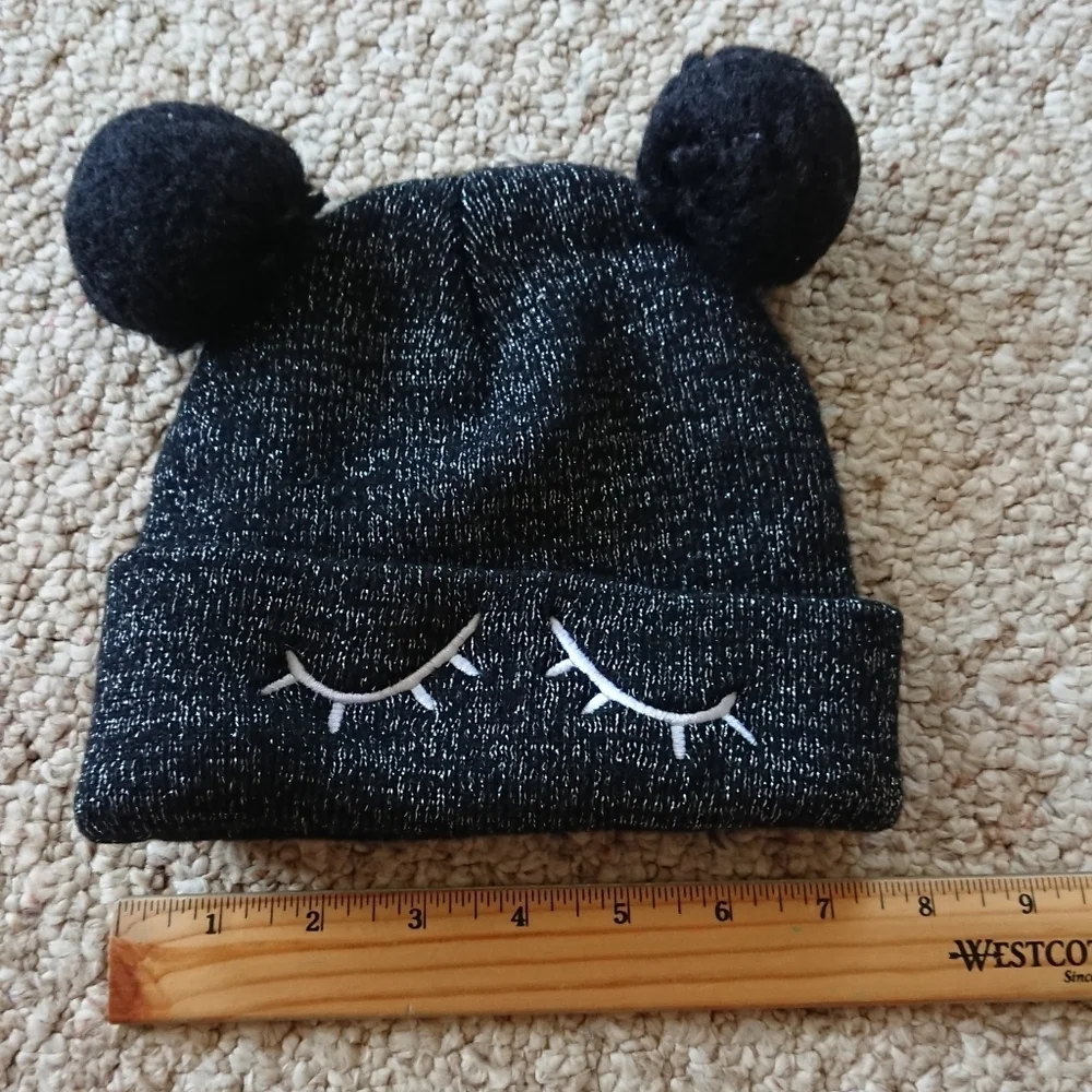 beanie adorable black