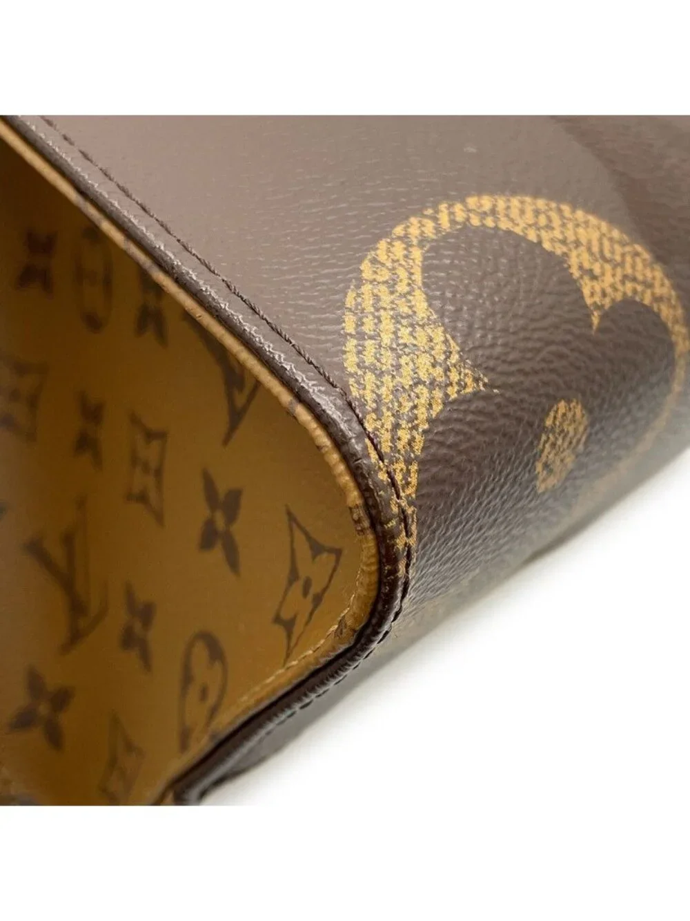 Louis Vuitton Tote Monogram Reverse Giant On The Go MM Handbag 2-Way