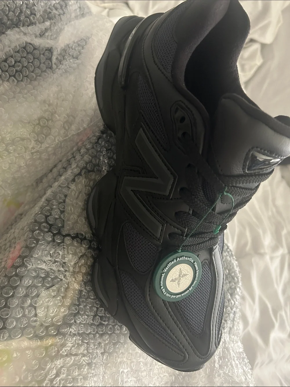 New Balance Men's Black Performance Sneakers