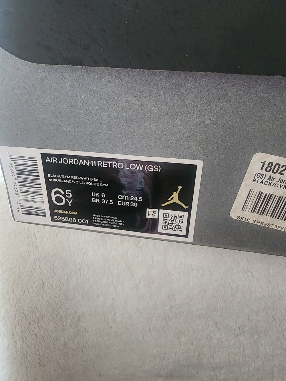 Jordan youth low