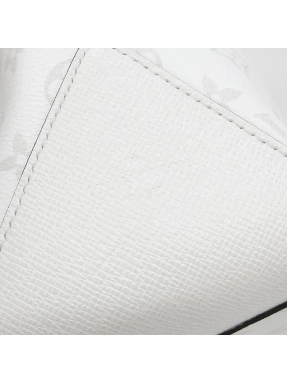 Louis Vuitton Taiga Rama Weekend Tote