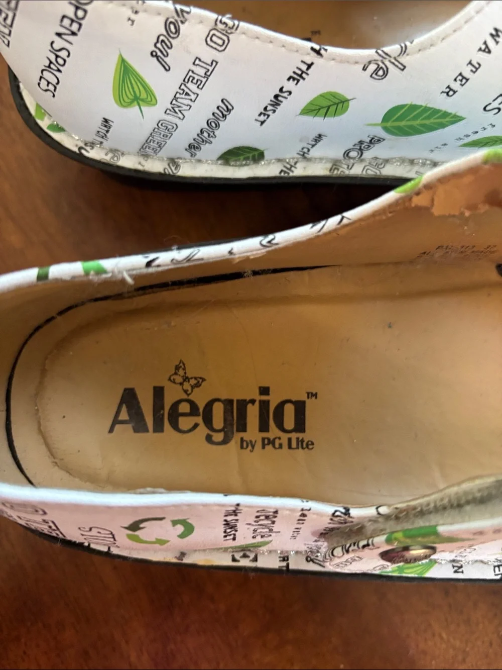 Alegria women’s mary