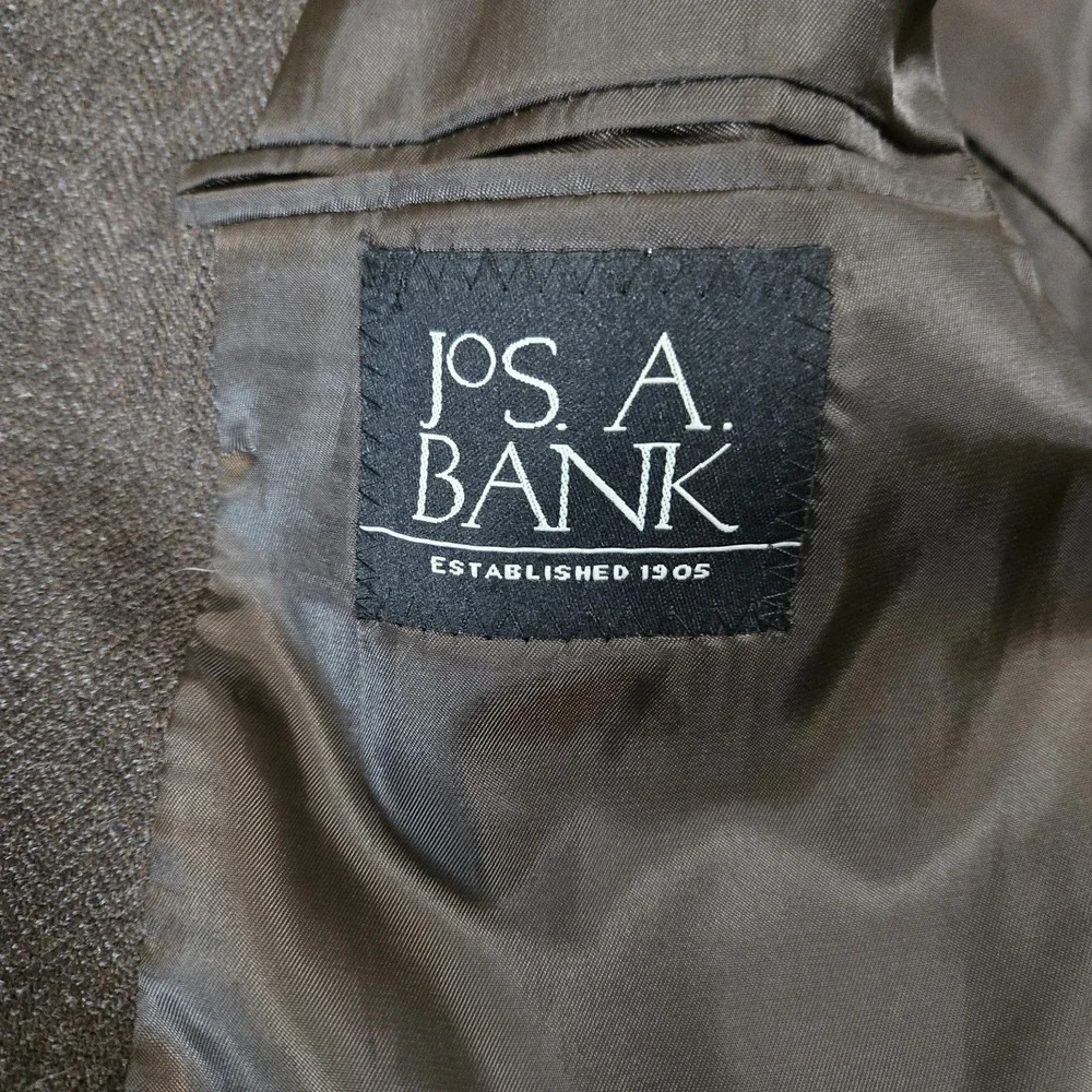 Jos. A. Bank this jos