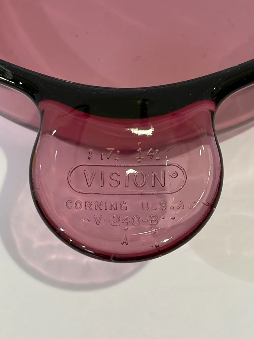 Vintage Corningware Visions Cranberry Grab It V-240-B
