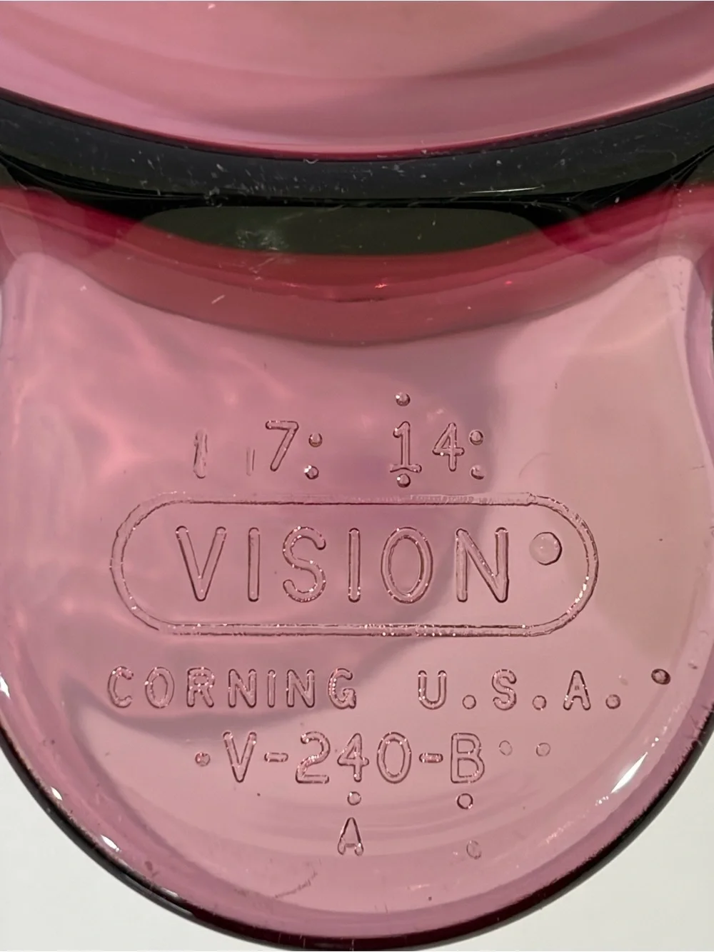 Vintage Corningware Visions Cranberry Grab It V-240-B