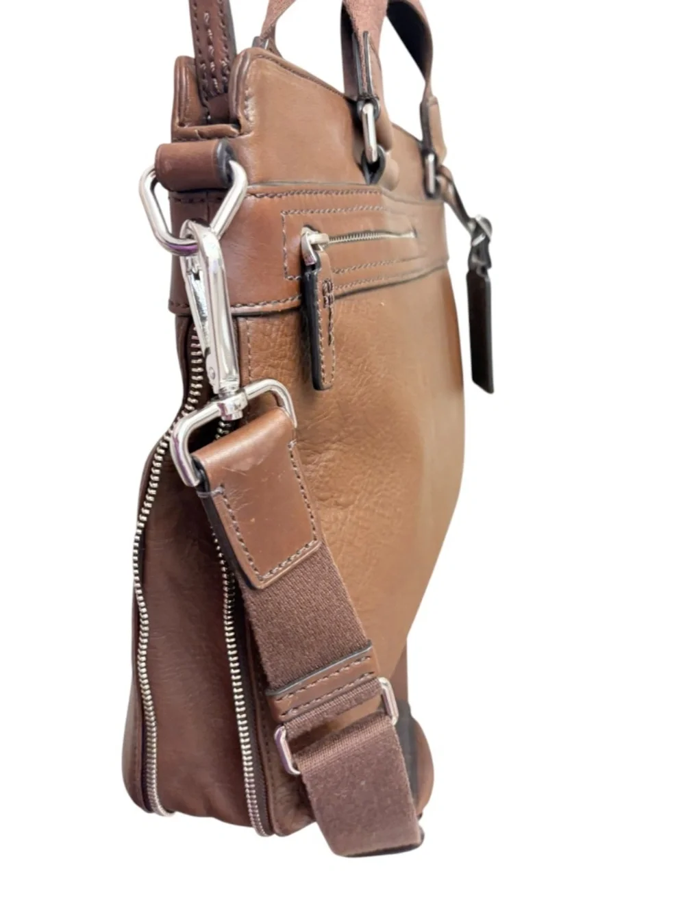 Tumi gently used