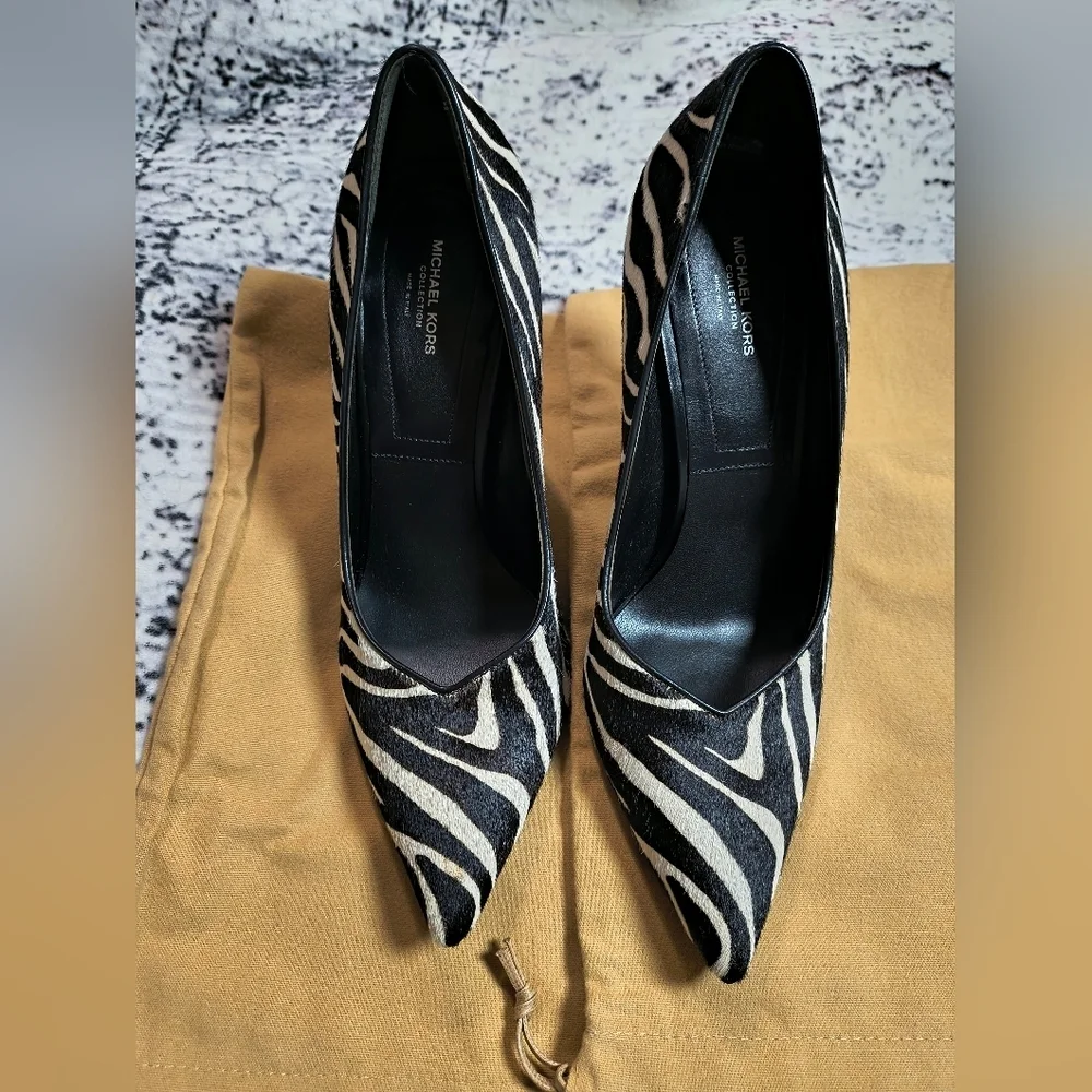 $695 NIB Michael Kors Collection Muse Runway Pumps Women's Size IT 39 US 9