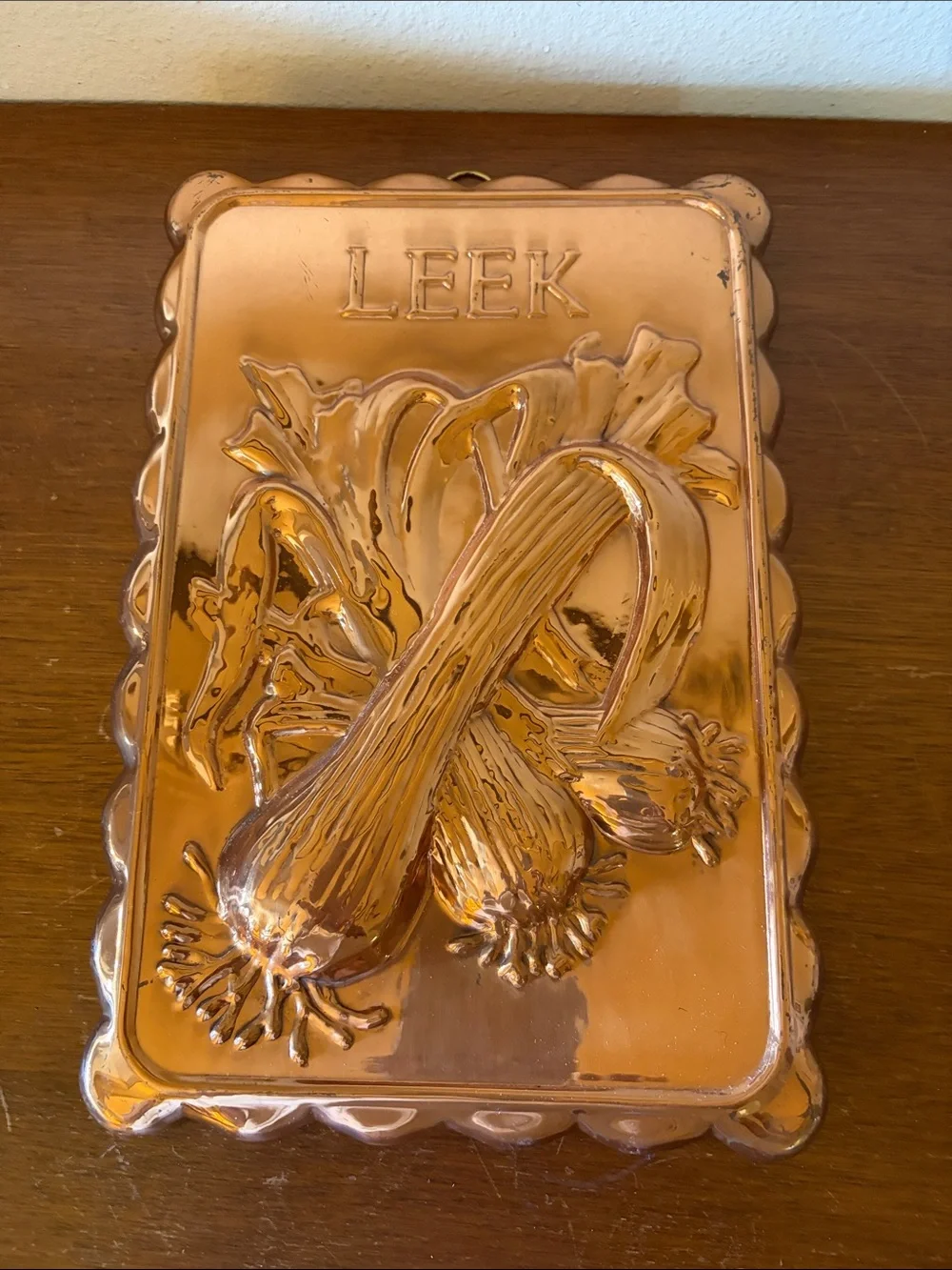 N/A shiny copper
