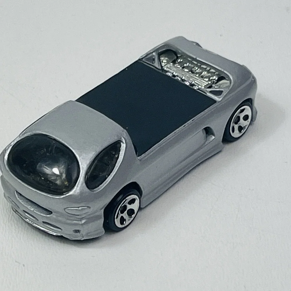 Hot Wheels please see