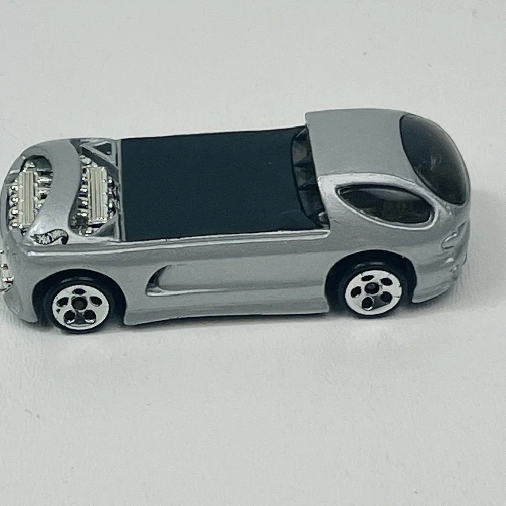 Hot Wheels please see