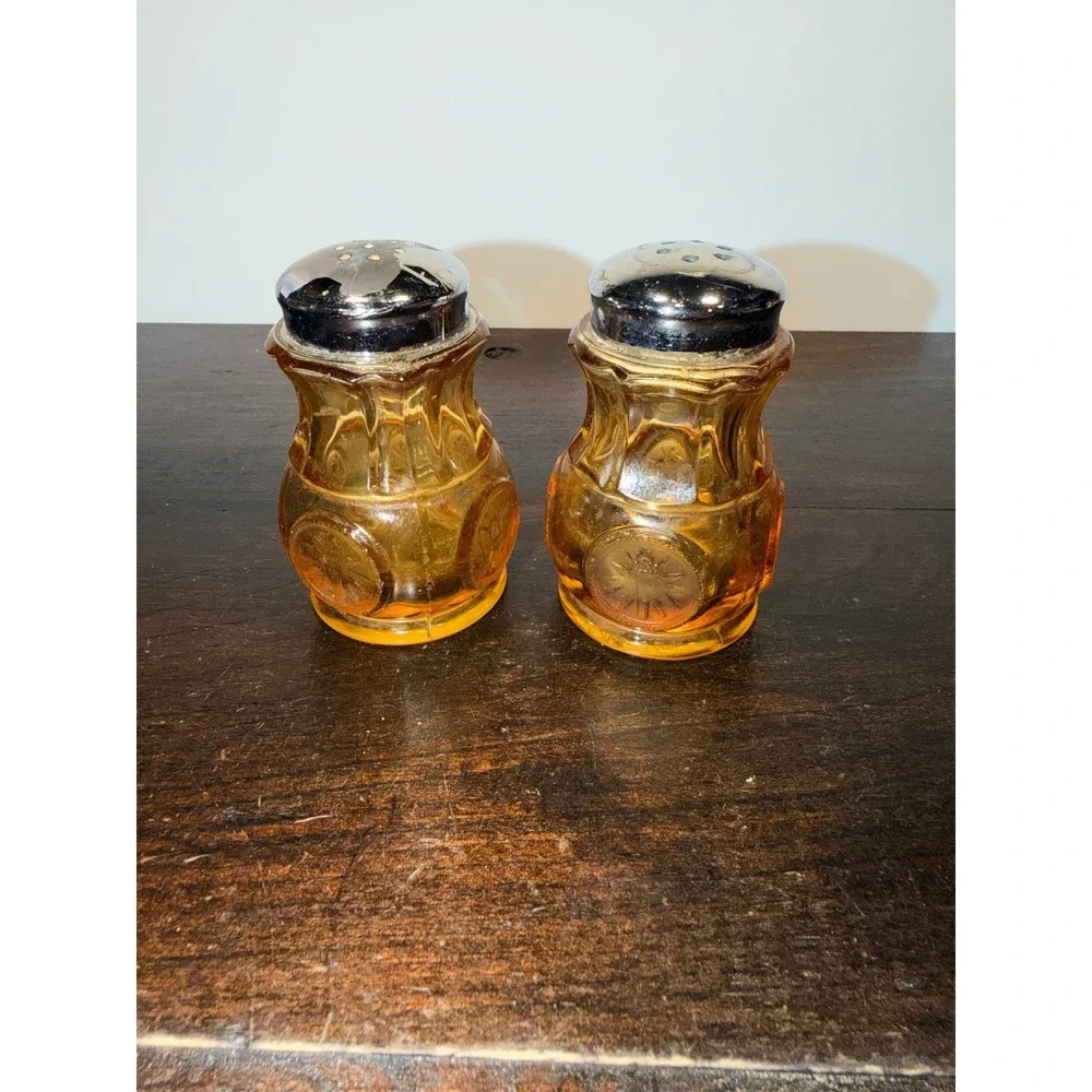 N/A pair amber