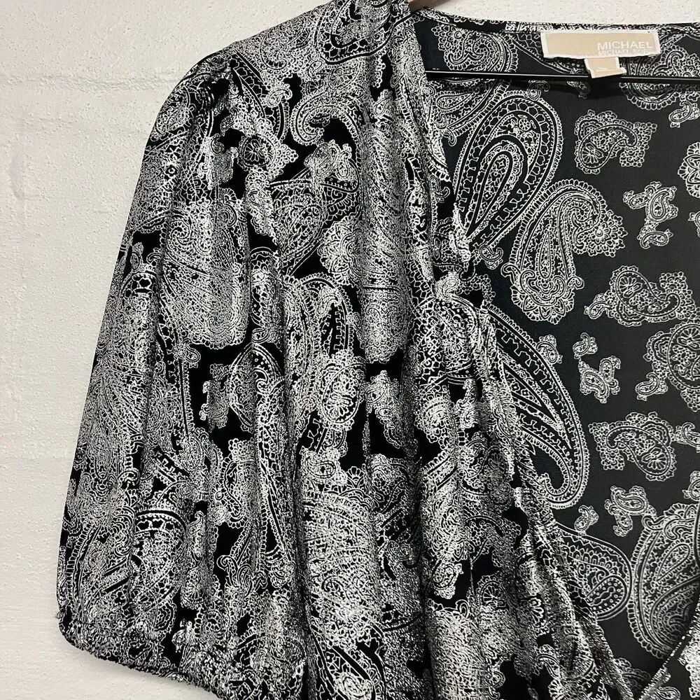 Michael Kors Womens Foil Paisley Wrap Top Size XL Short Sleeve Black Silver