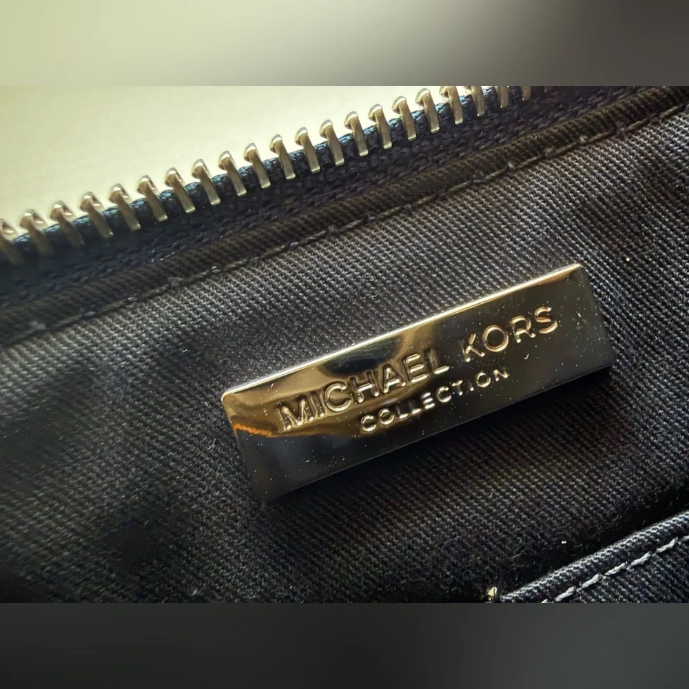 Michael Kors like new
