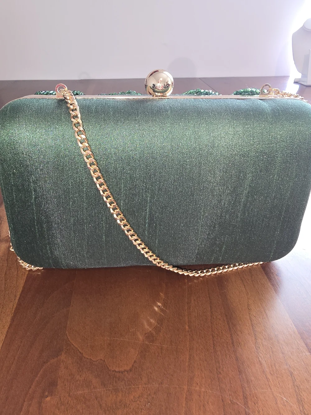 Antonio Melani Green Beaded Floral Evening Clutch with Gold Chain, Like New!