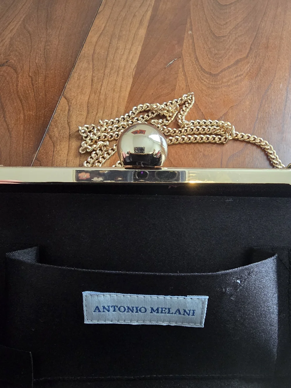 Antonio Melani Green Beaded Floral Evening Clutch with Gold Chain, Like New!